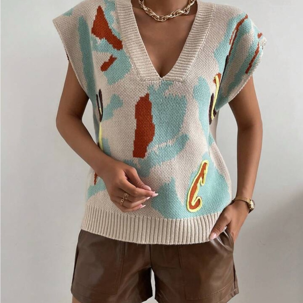 Graphic Pattern Sweater Vest